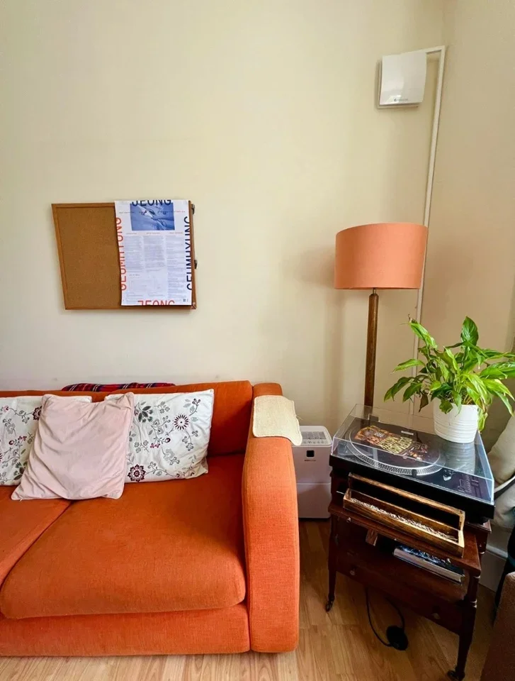 Room Appach Road in Greater London