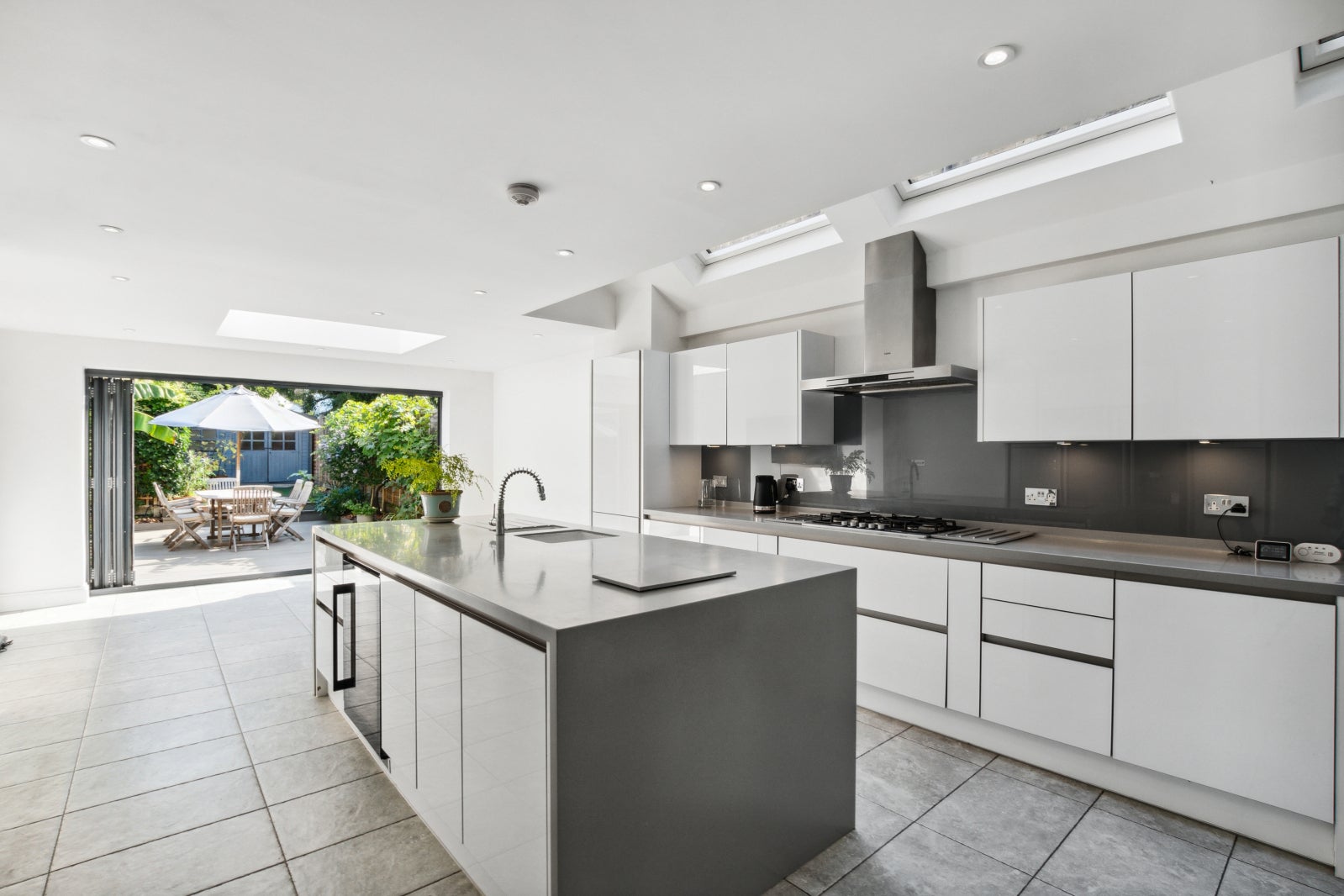 House St. Ann's Crescent in Greater London