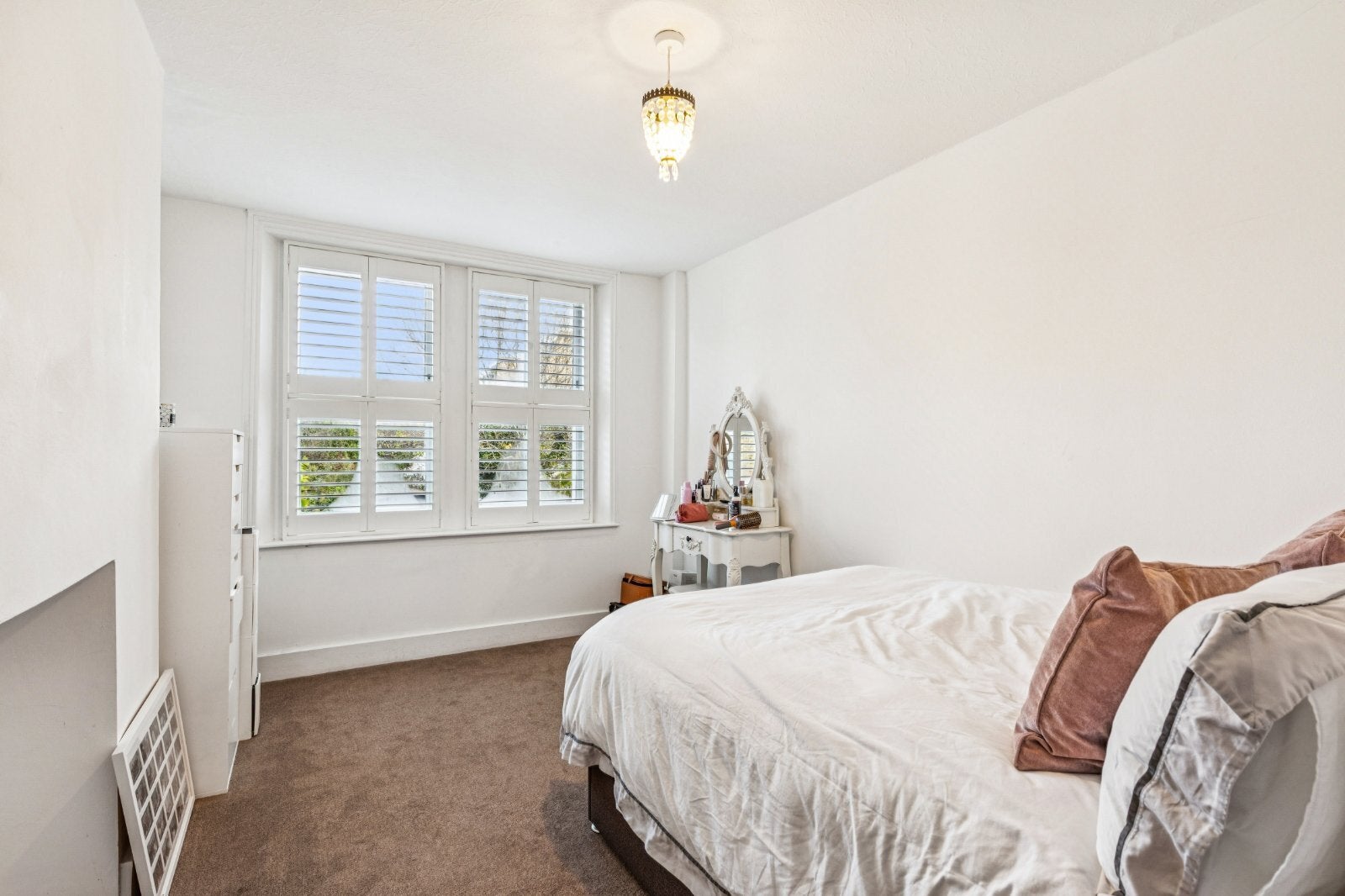 House St. Ann's Crescent in Greater London