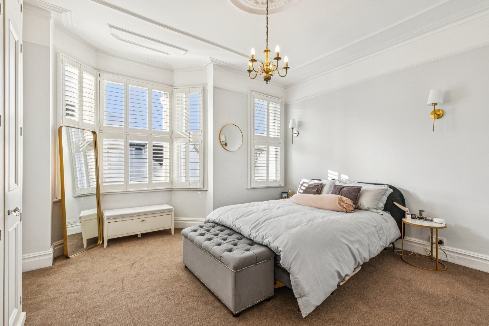 House St. Ann's Crescent in Greater London