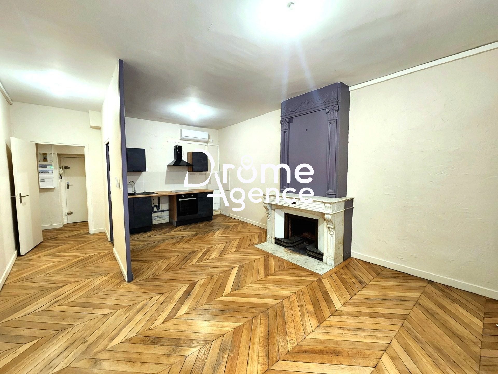 Appartement Rue Hubert Chapon à Bourg-lès-Valence