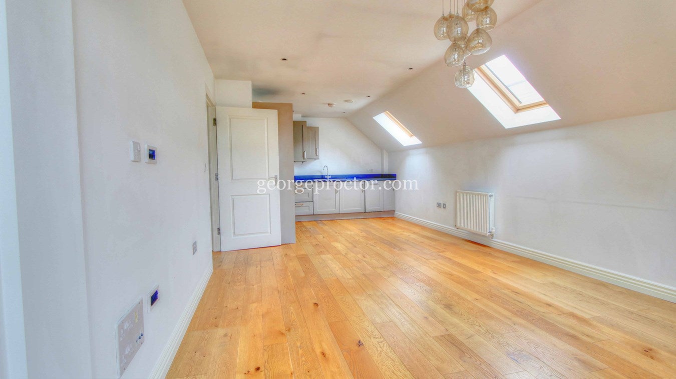 Flat Mackintosh Street in Greater London