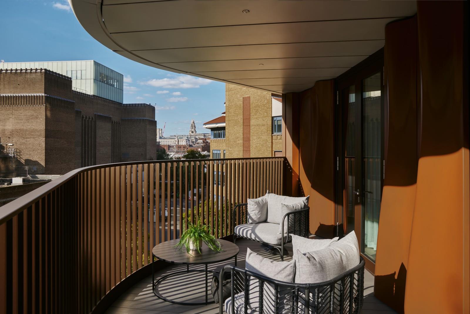 Flat Park Street in Greater London