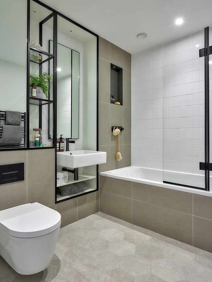 Flat Beresford Avenue in Greater London