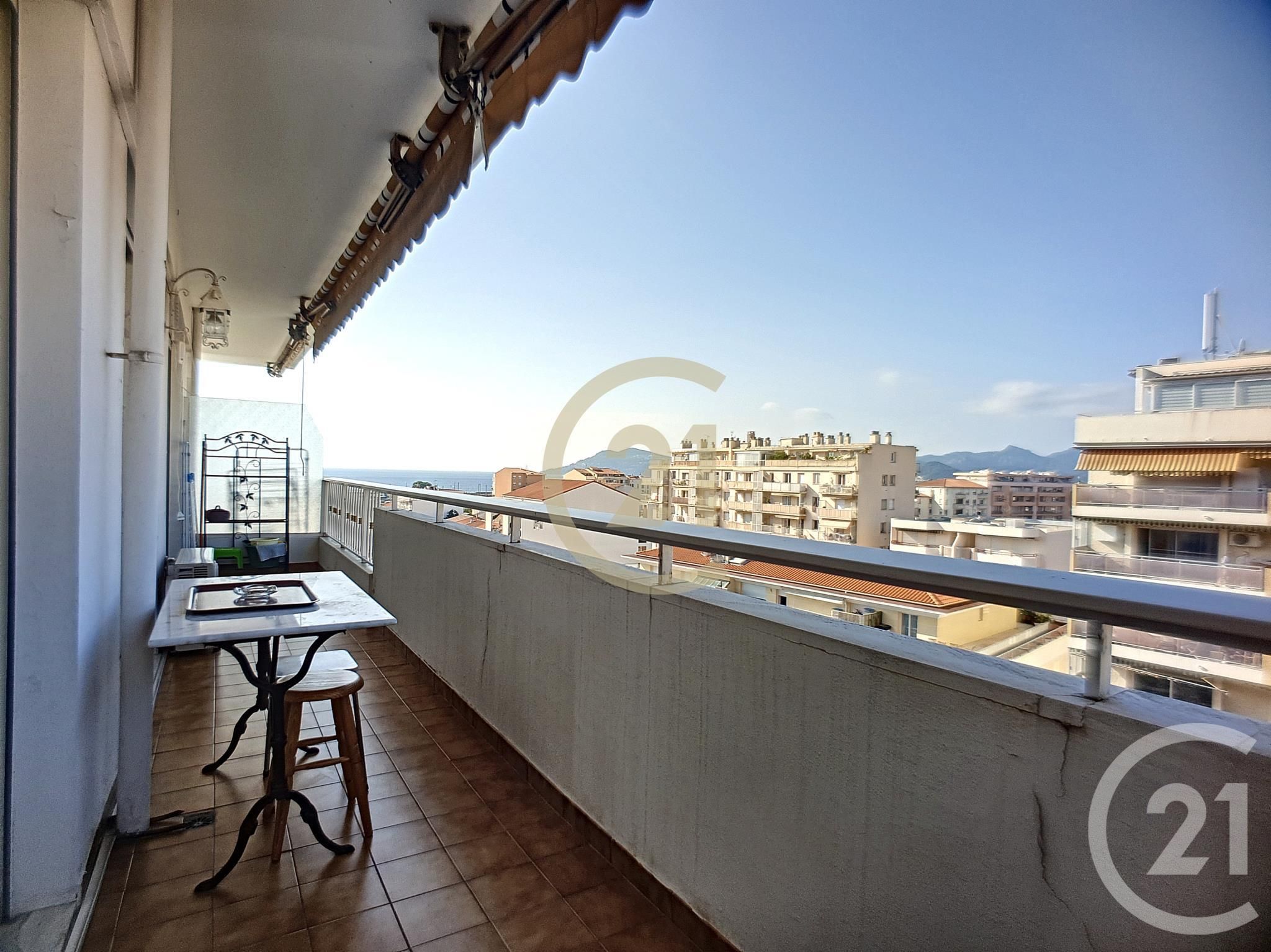 Appartement Boulevard du Midi Louise Moreau à Cannes