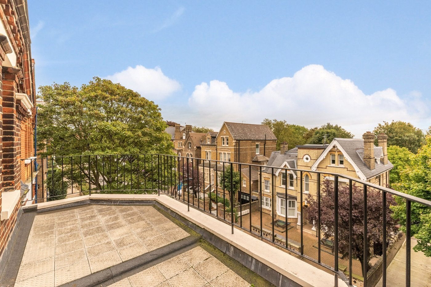 Flat Arkwright Road in Greater London