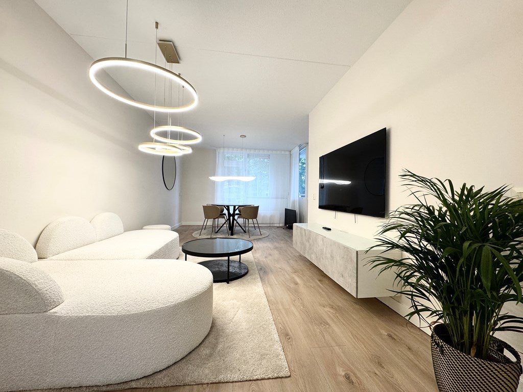 Flat Riouwstraat in Amsterdam