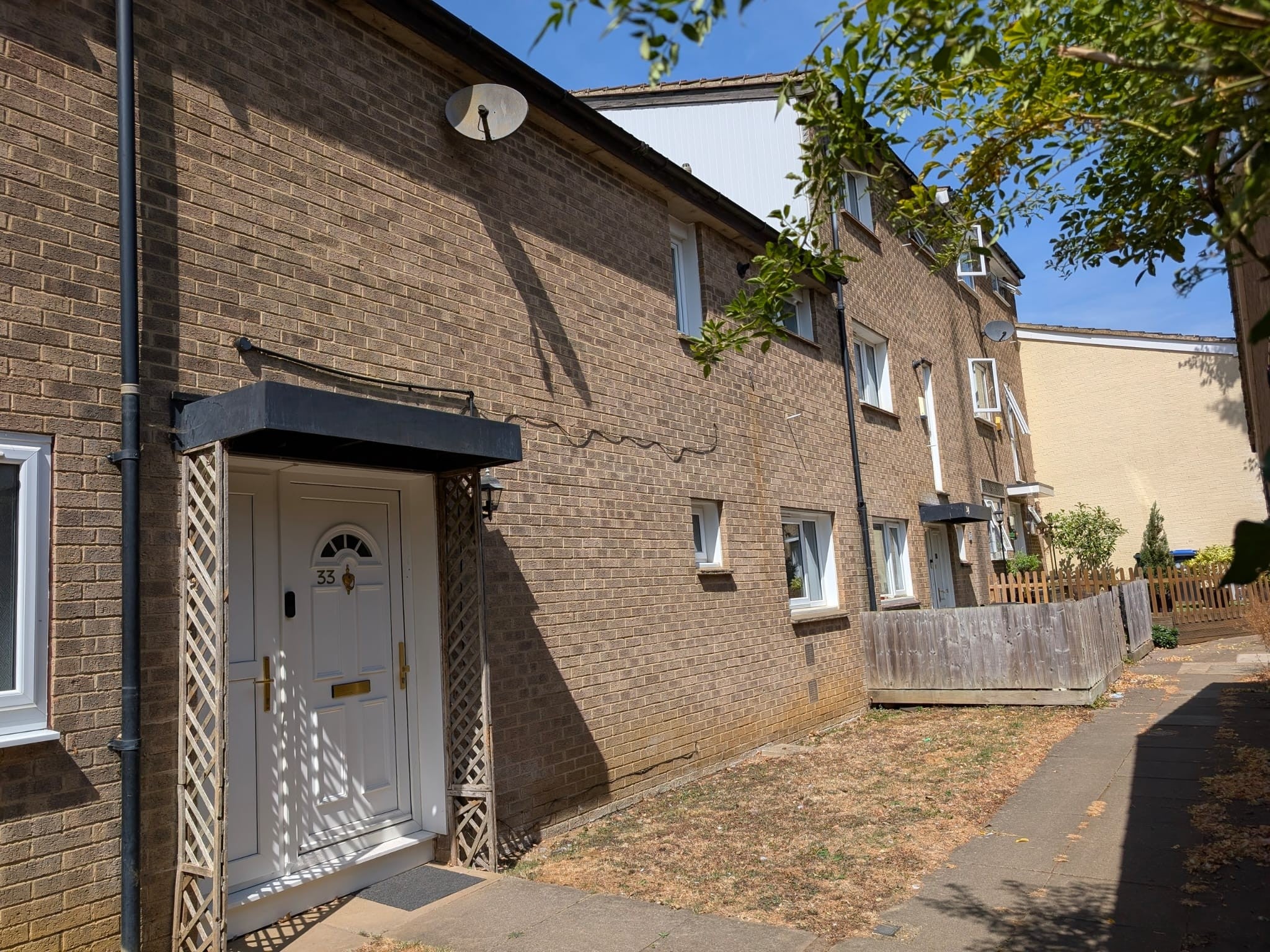 House Hopmeadow Court in Northampton