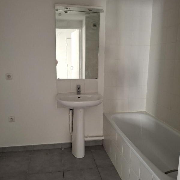 Flat Boulevard Joliot Curie in Fontaine