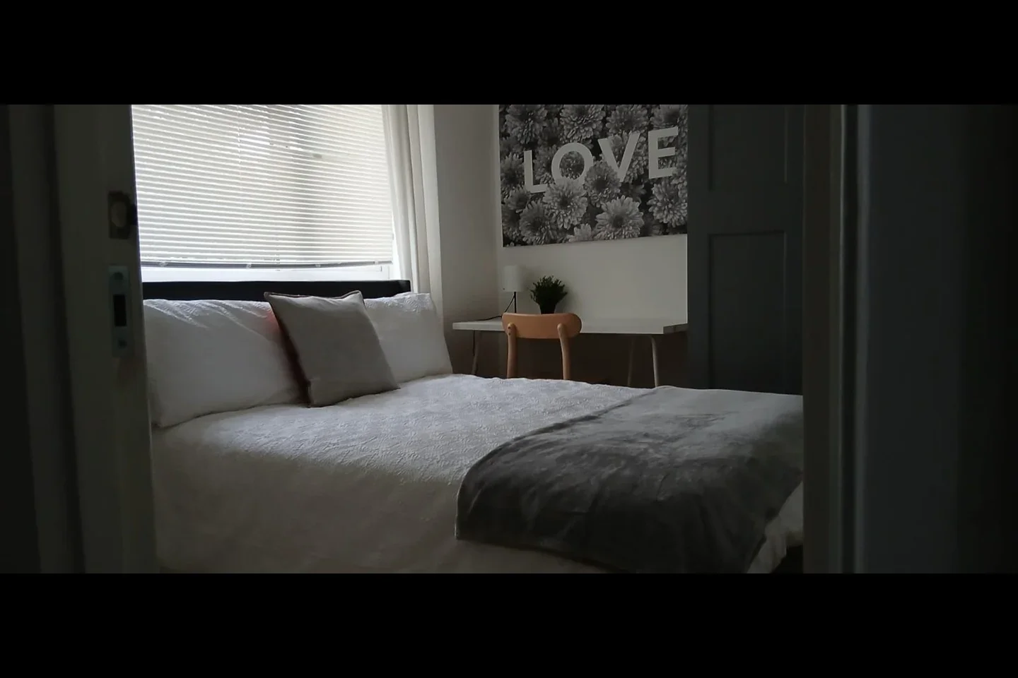 Room Middle Park Avenue in Greater London