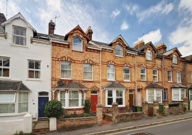 Flat Magdalen Road in Exeter