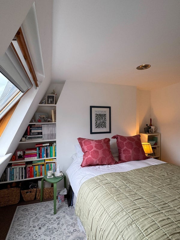 Room Landor Road in Greater London