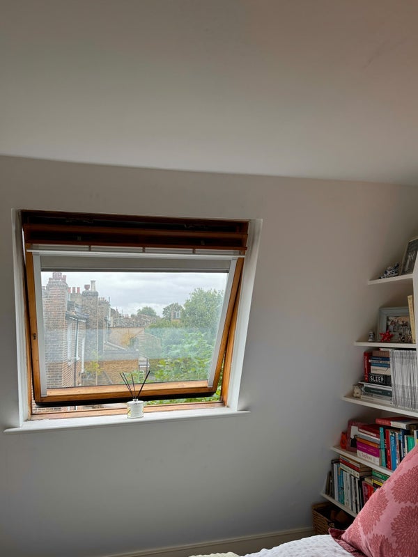 Room Landor Road in Greater London
