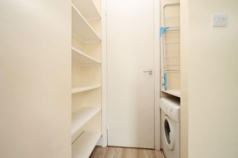 Flat Webber Street in Greater London