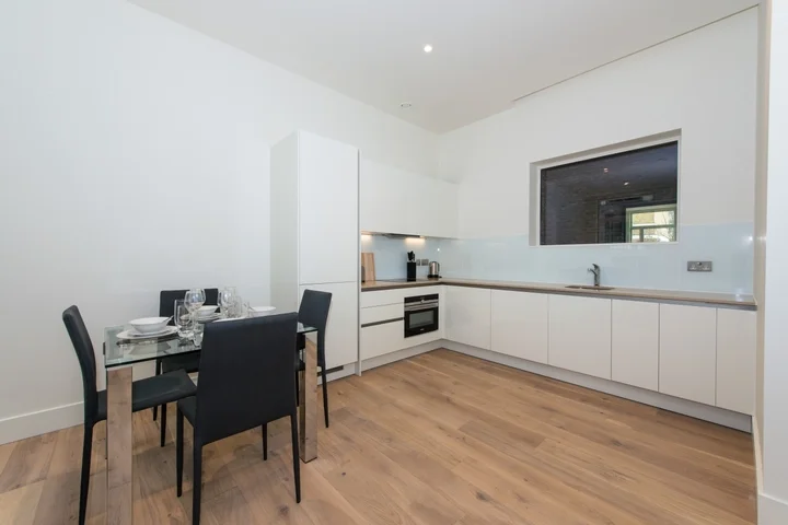 Flat West Row in Greater London