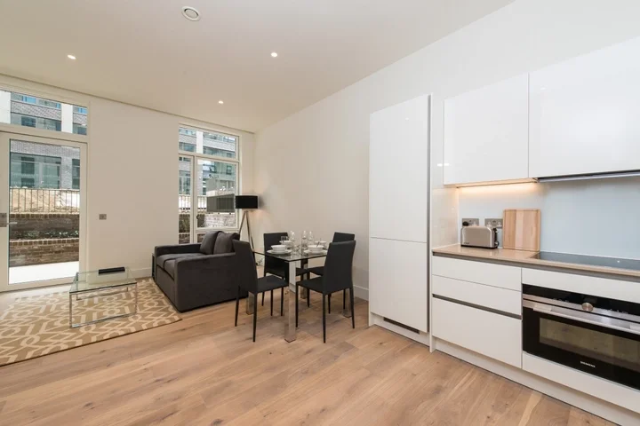 Flat West Row in Greater London