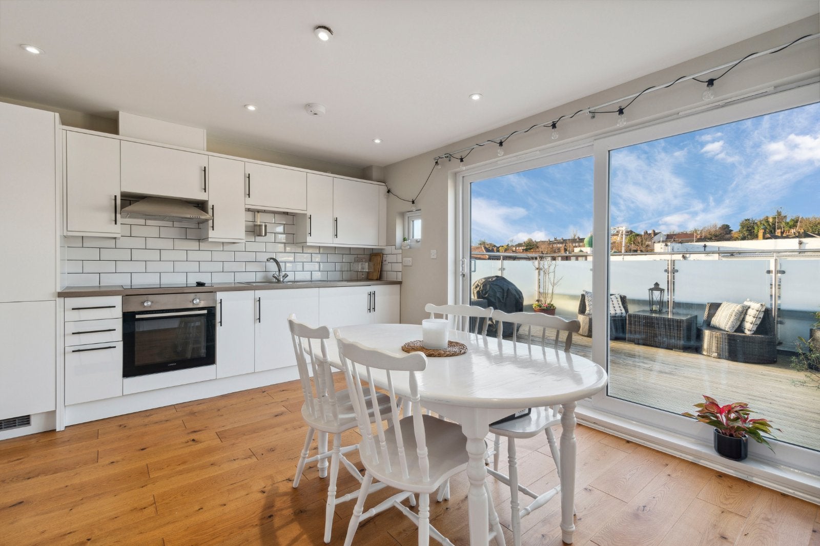 House Lakedale Court in Greater London