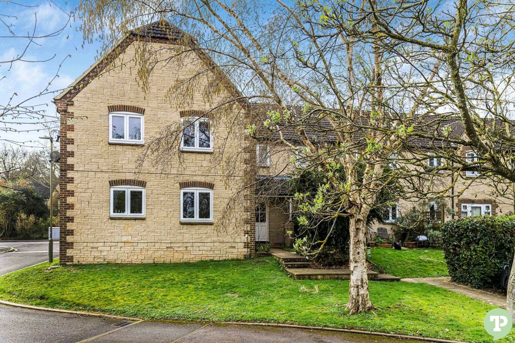 Flat Kelham Hall Drive in South Oxfordshire