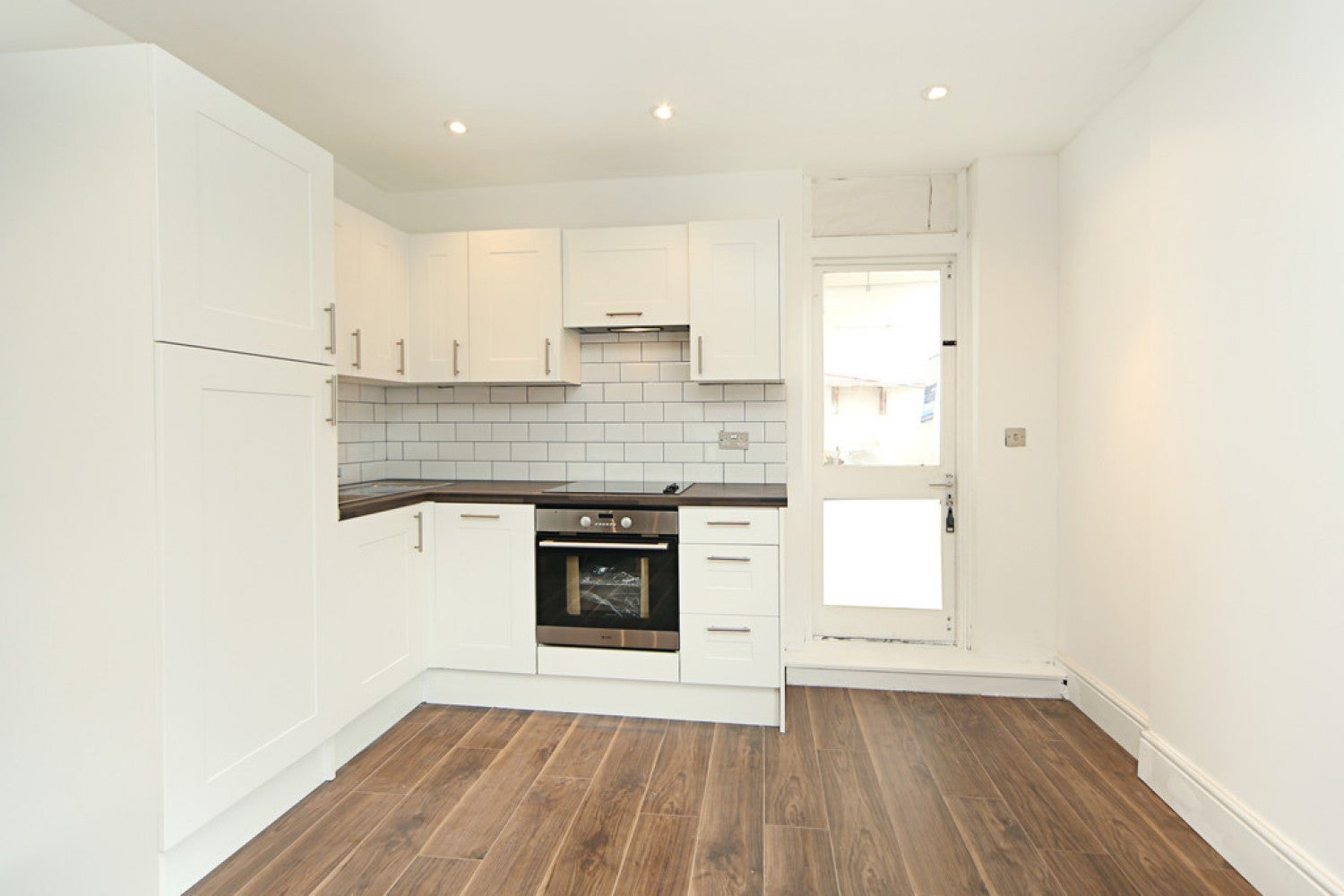 Flat Leigh Street in Greater London