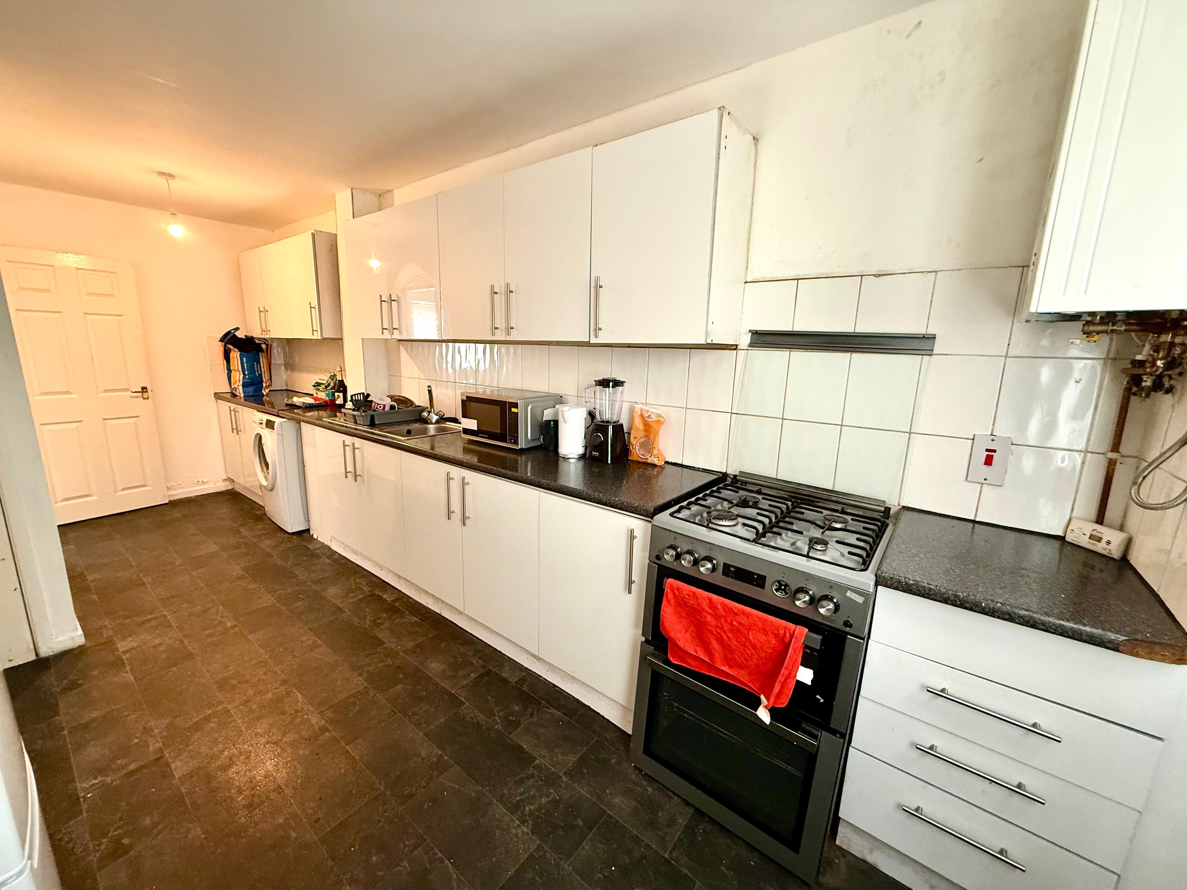 Room Milnrow Close in Manchester