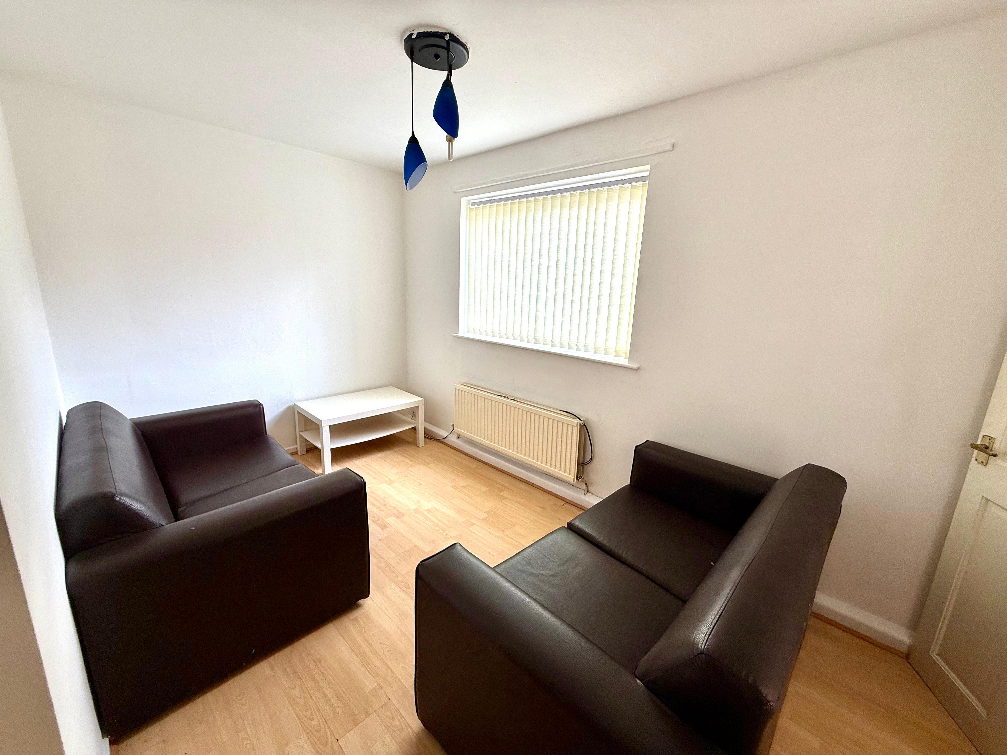 Room Milnrow Close in Manchester