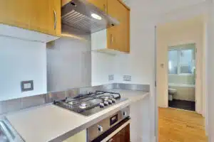 Flat Heathfield Gardens in Greater London