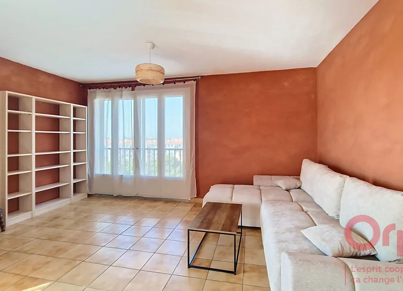 Flat Place de Serralongue in Perpignan