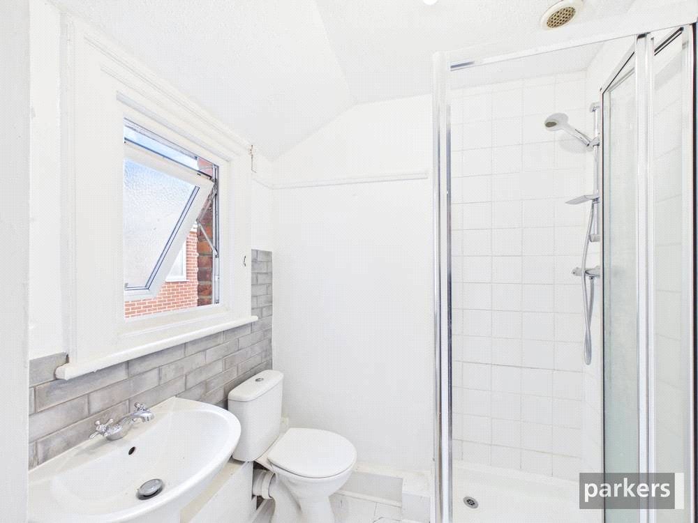 Flat Tilehurst Road in Reading