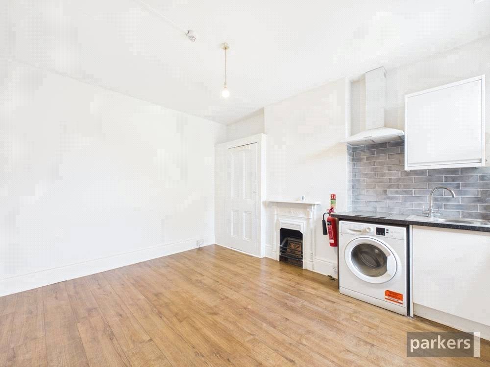Flat Tilehurst Road in Reading