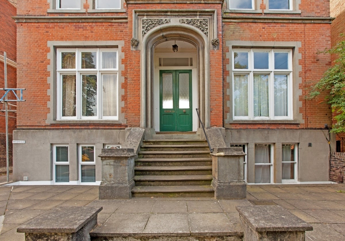 Flat Osborne Road in Windsor