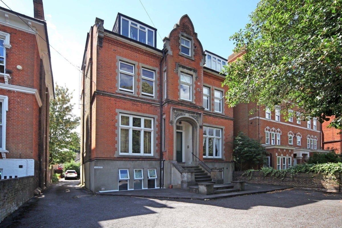 Flat Osborne Road in Windsor