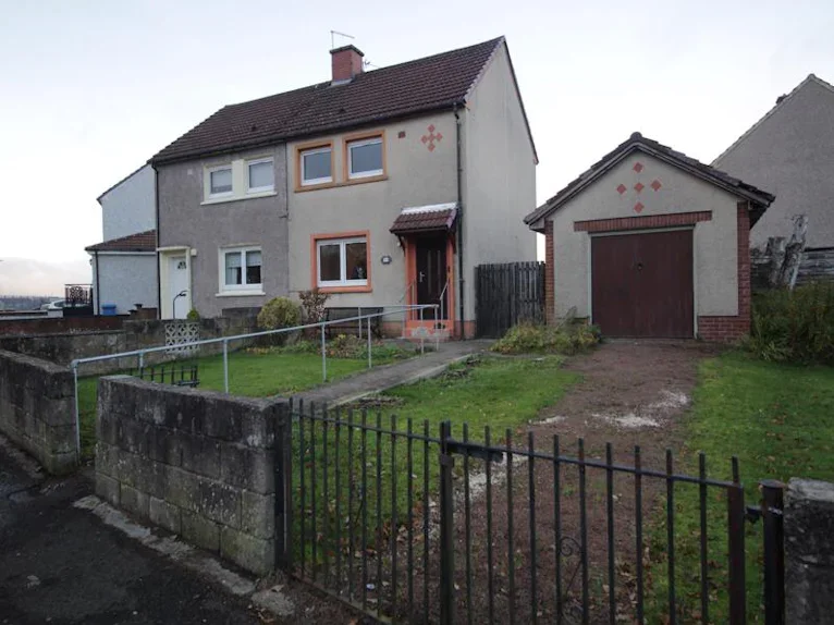 House Avon Road in Larkhall