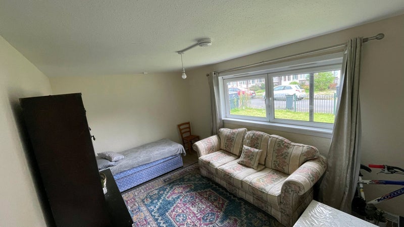 Room Lasswade Grove in City of Edinburgh