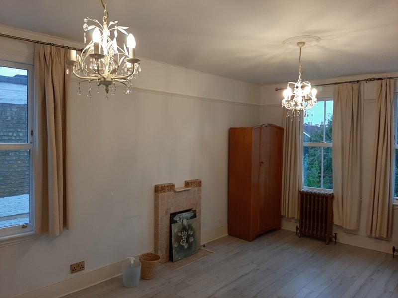 Room Hardwicke Road in Greater London