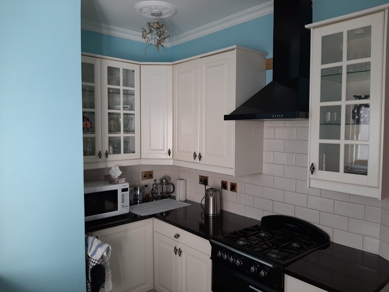 Room Hardwicke Road in Greater London