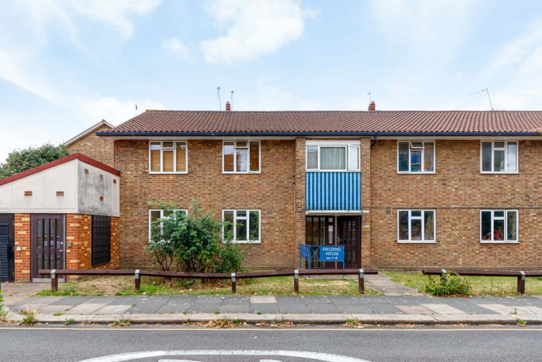 House Bennett Street in Greater London
