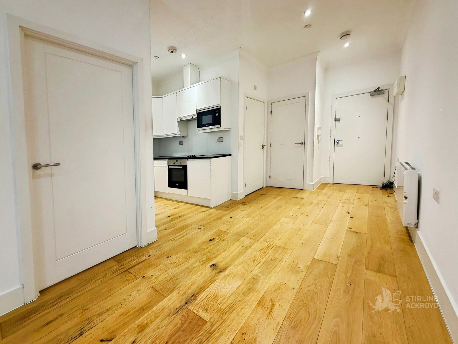 Flat Scarbrook Road in Greater London