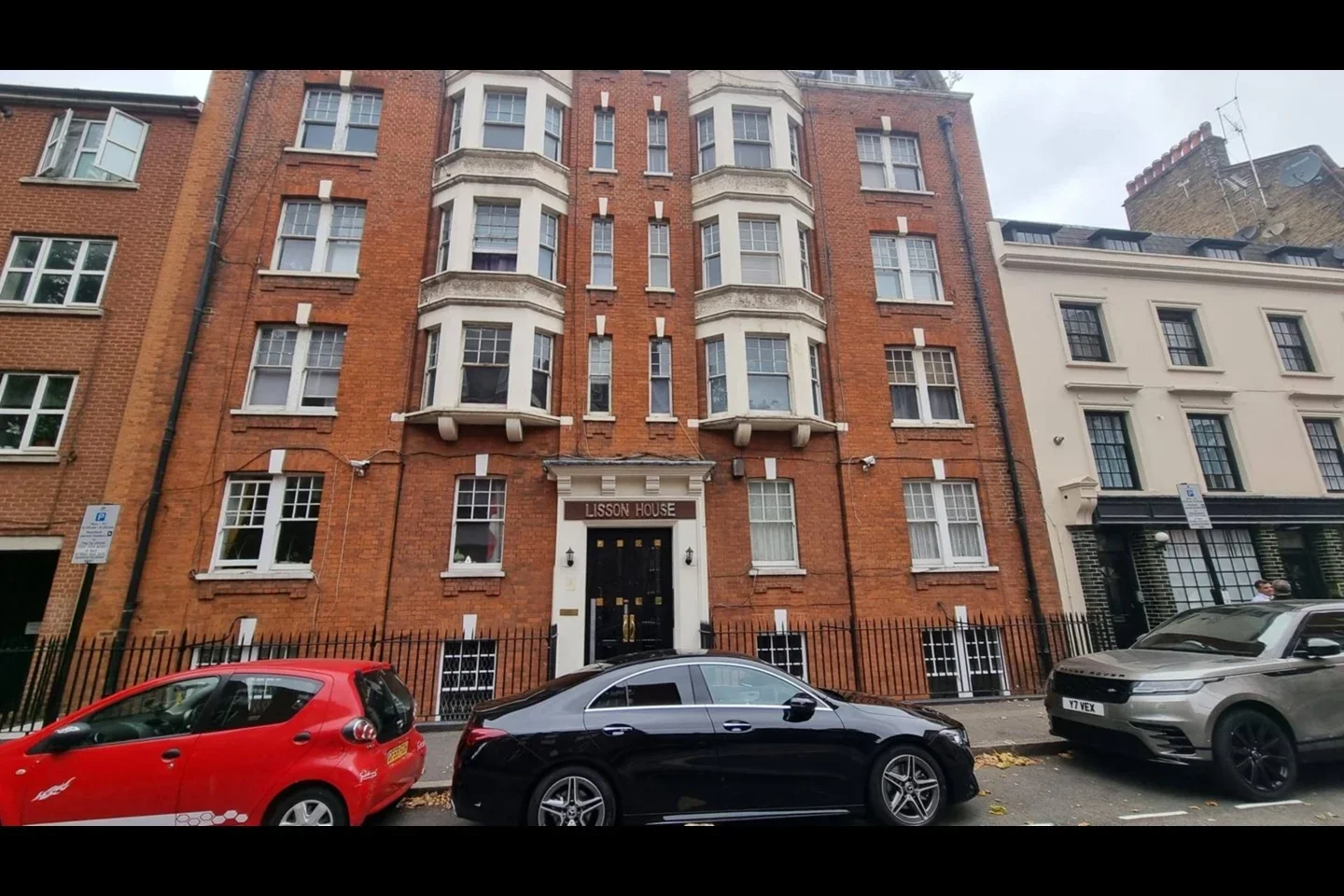 Flat Lisson Street in City of Westminster