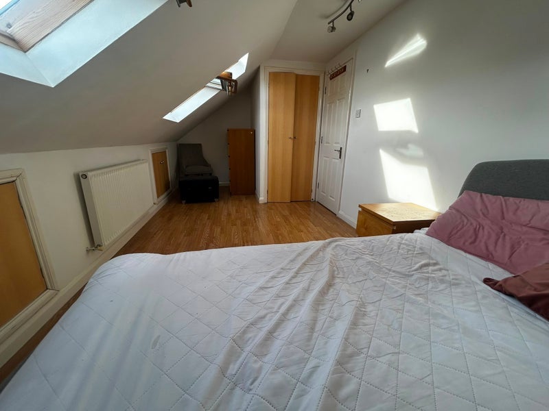Room Lyndhurst Avenue in Greater London