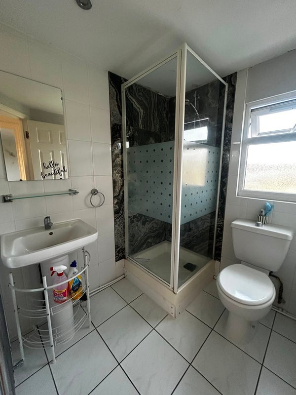 Room Lyndhurst Avenue in Greater London