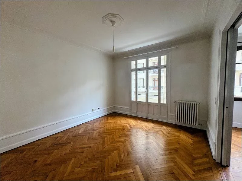 Flat Place du Château in Annecy