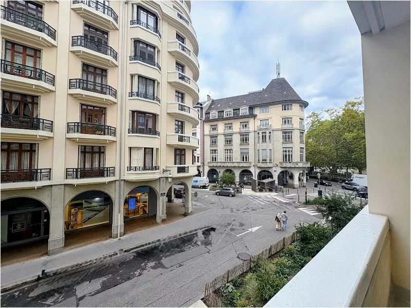 Flat Place du Château in Annecy