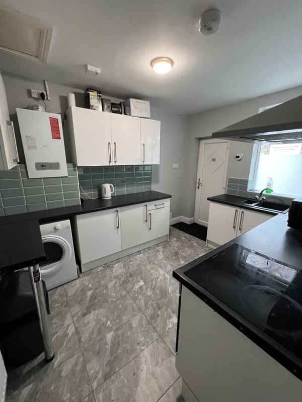 Room Regent Road in Stoke-on-Trent