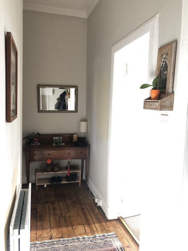 Room Victoria Road in Glasgow