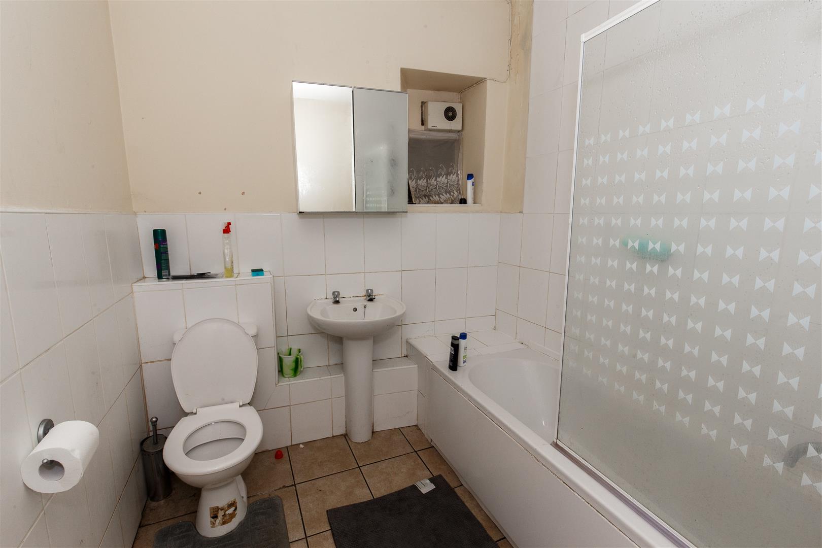 Flat Upper Alma Terrace in Pontypridd