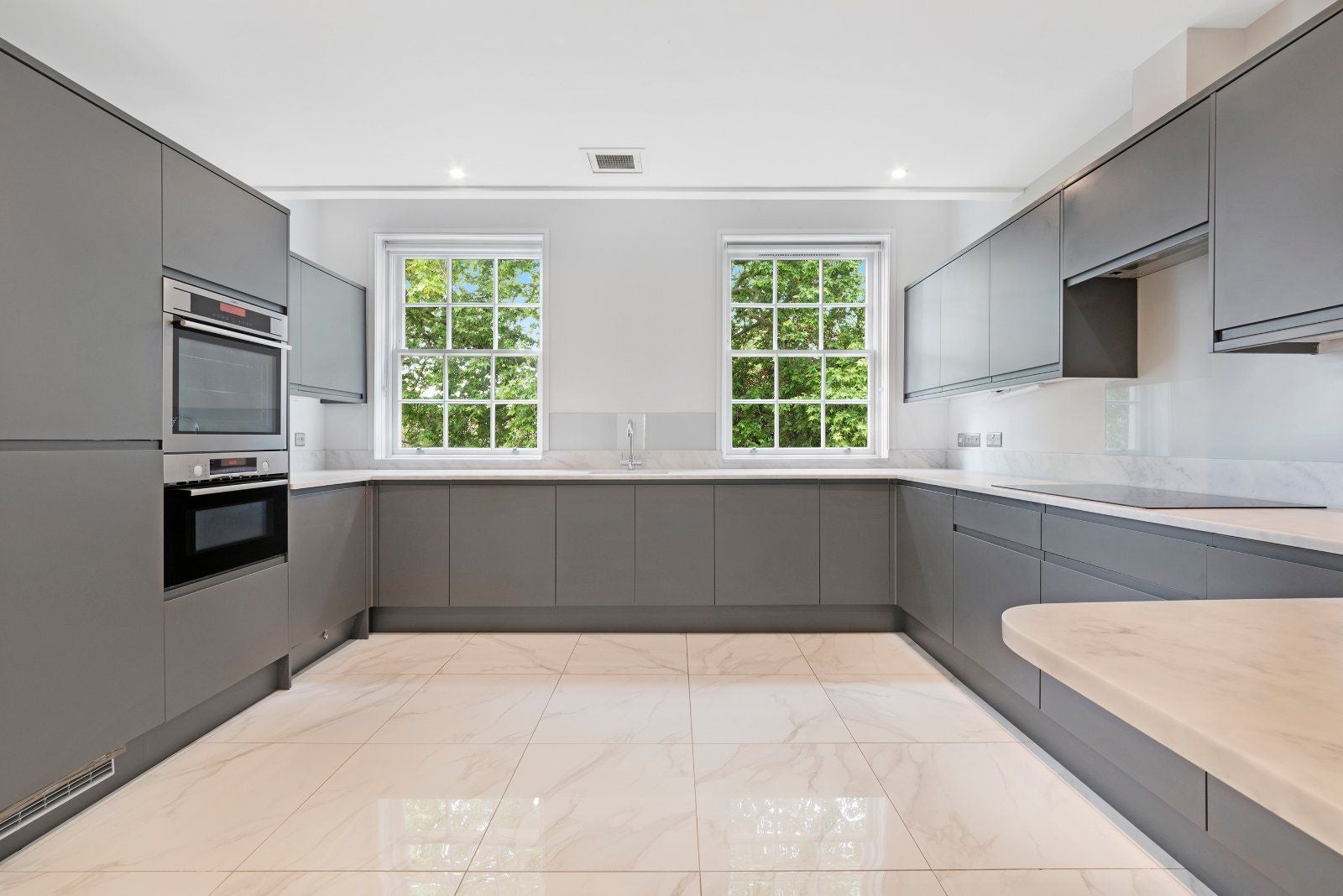 Flat Gloucester Square in City of Westminster