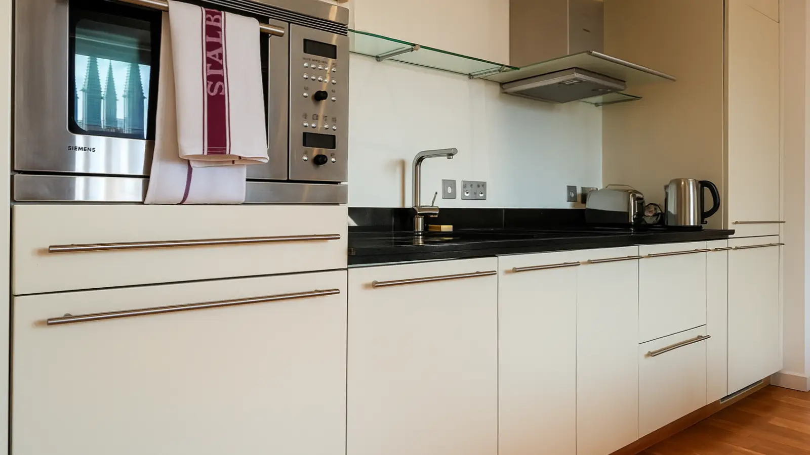 Flat Smithfield Street in City of London