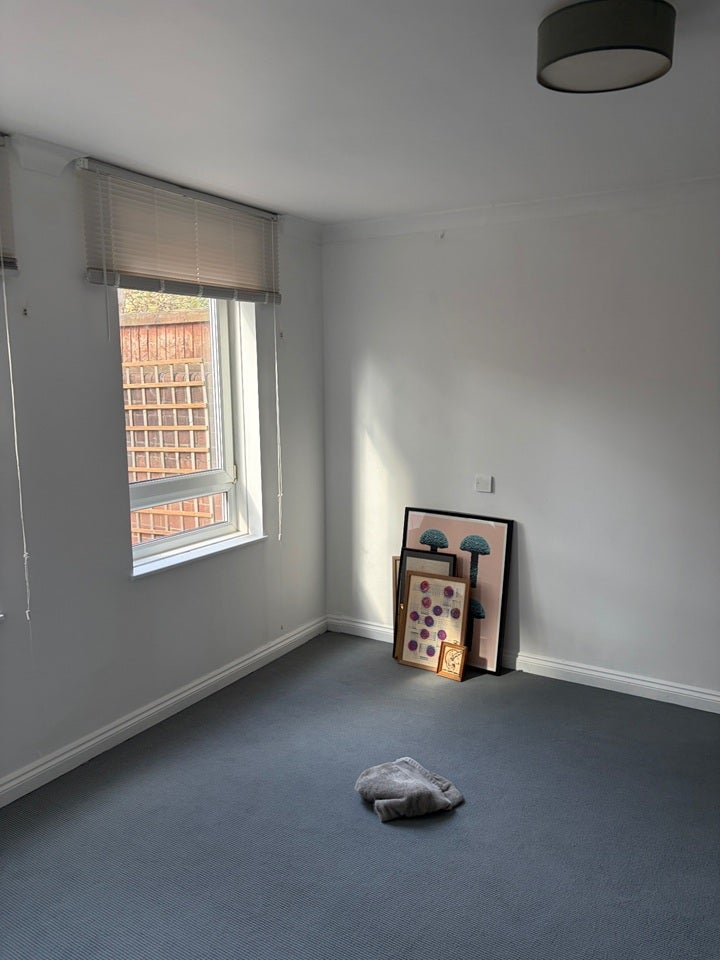 Flat Solway Close in Greater London