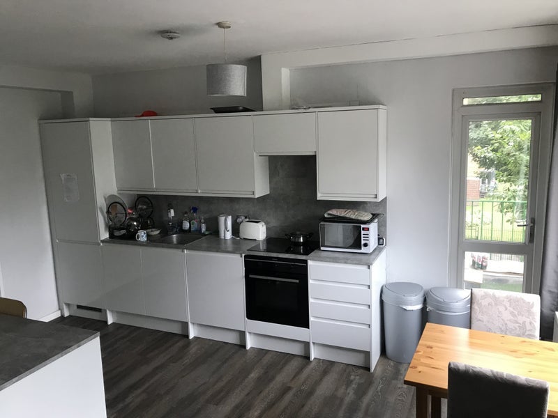 Flat New North Road in Greater London