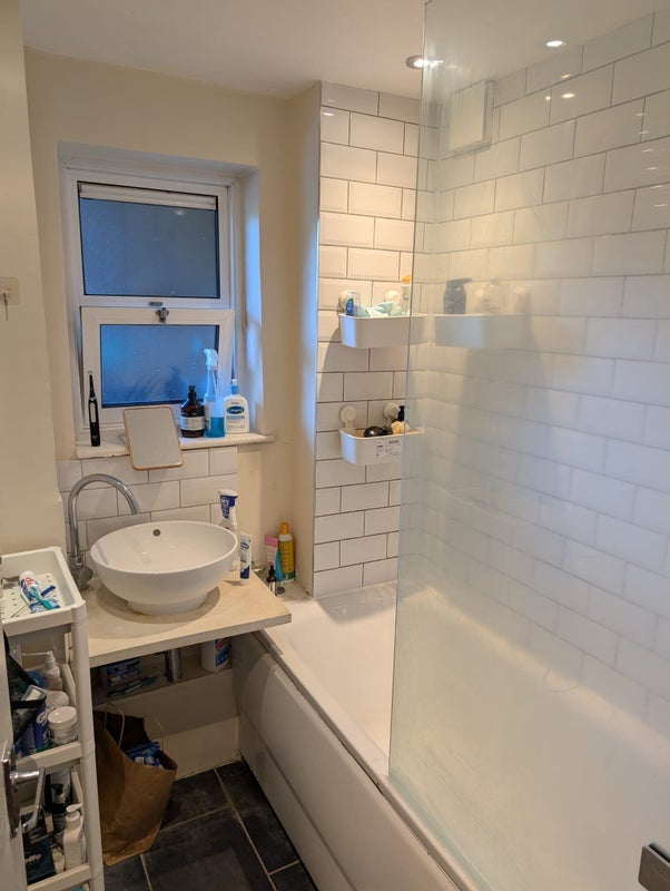 Room Harrison Street in Greater London
